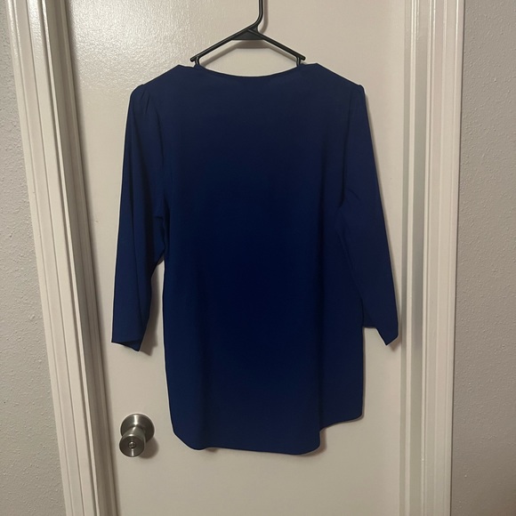 Express 3/4 sleeve Navy Tunic - Picture 2 of 2